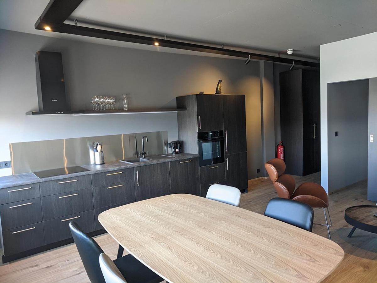 Boutique By The Harbour - Apartments 207 Акурейри Екстериор снимка